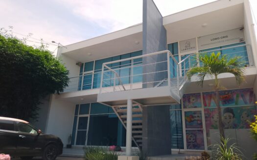¡GRAN OPORTUNIDAD DE INVERSIÓN! Plaza Comercial en Venta