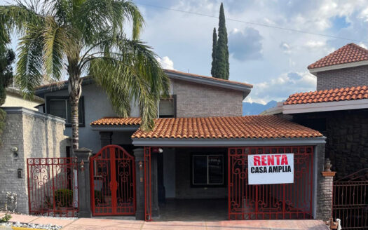 Casa en RENTA Colonas de San Jerónimo