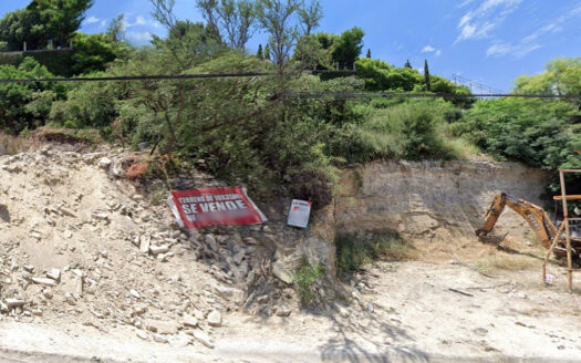 Excelente terreno en Cumbres 2do sector
