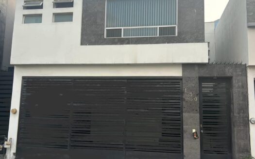 Casa en Venta, Cumbres Elite