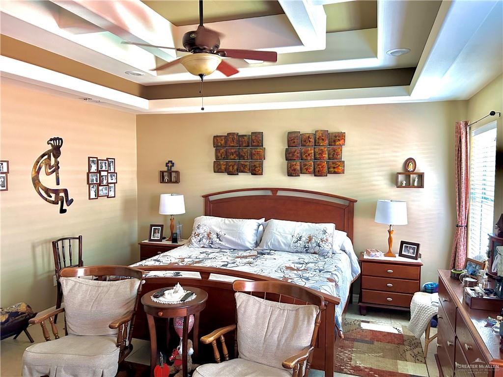 Spring Valley, Edinburg