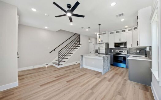 East Sunnyside Court, Houston