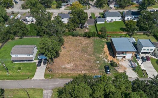 Tall Timbers 02, Conroe